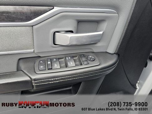 Used 2022 RAM 3500 Big Horn AWD/4WD image 14