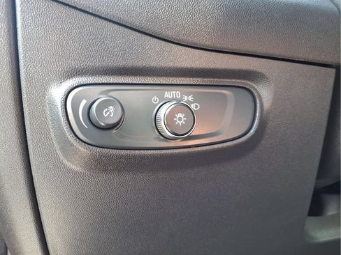 Used 2024 Chevrolet Equinox LT AWD/4WD image 17