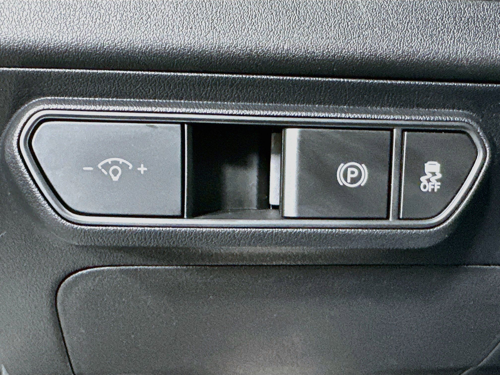 Used 2025 Kia K4 FWD image 17
