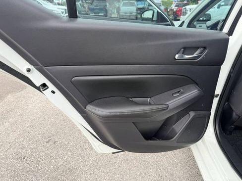 Used 2019 Nissan Altima 2.5 S FWD image 14