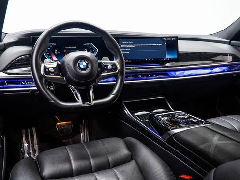 Used 2024 BMW 740i RWD image 24