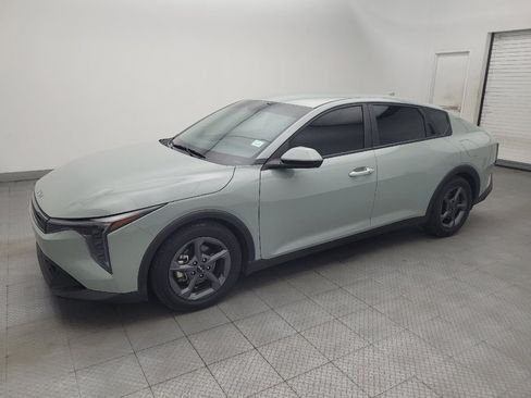 Used 2025 Kia K4 FWD image 2