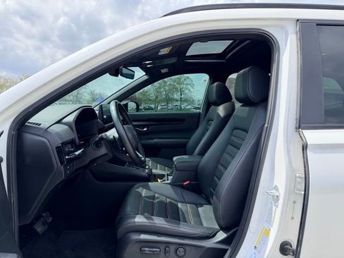 Used 2025 Honda CR-V Sport Touring image 7