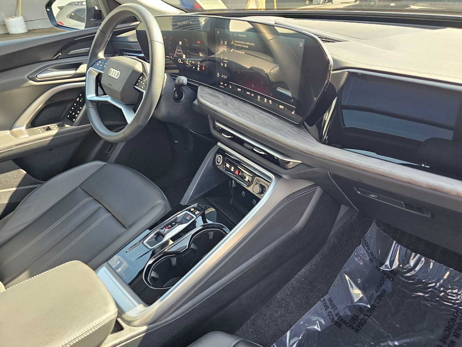 Used 2025 Audi Q5 Premium Plus w/ Premium Plus AWD/4WD image 11