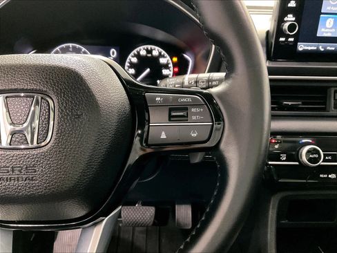 Used 2023 Honda Pilot Touring image 25