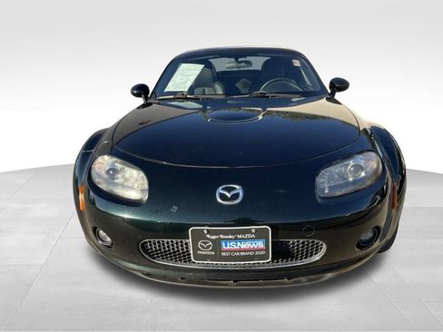 Used 2008 MAZDA MX-5 Miata Touring w/ Interior Trim Pkg RWD image 2