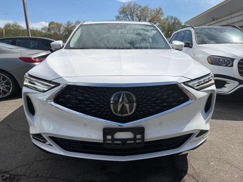 Used 2023 Acura MDX SH-AWD w/ Technology Package image 2