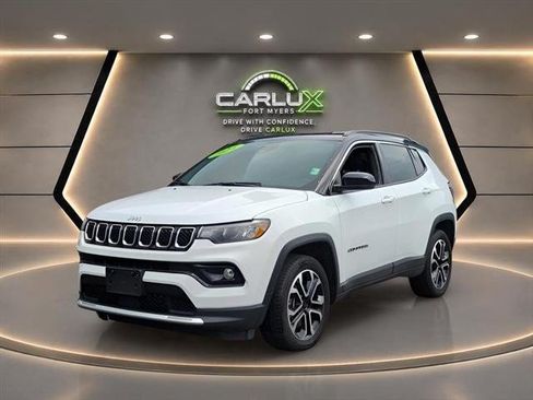 Used 2024 Jeep Compass Limited AWD/4WD image 2