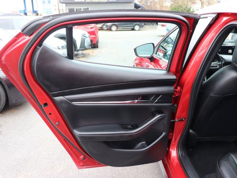 Used 2023 MAZDA MAZDA3 s image 24