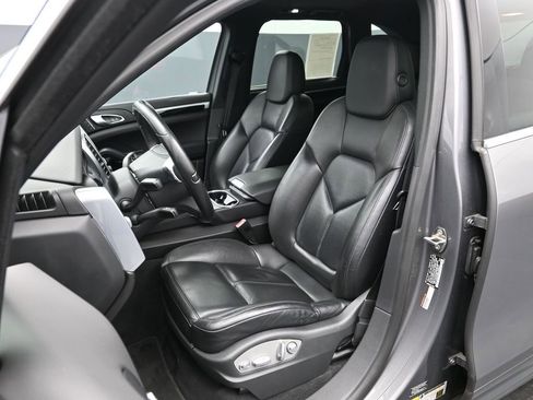 Used 2014 Porsche Cayenne image 5