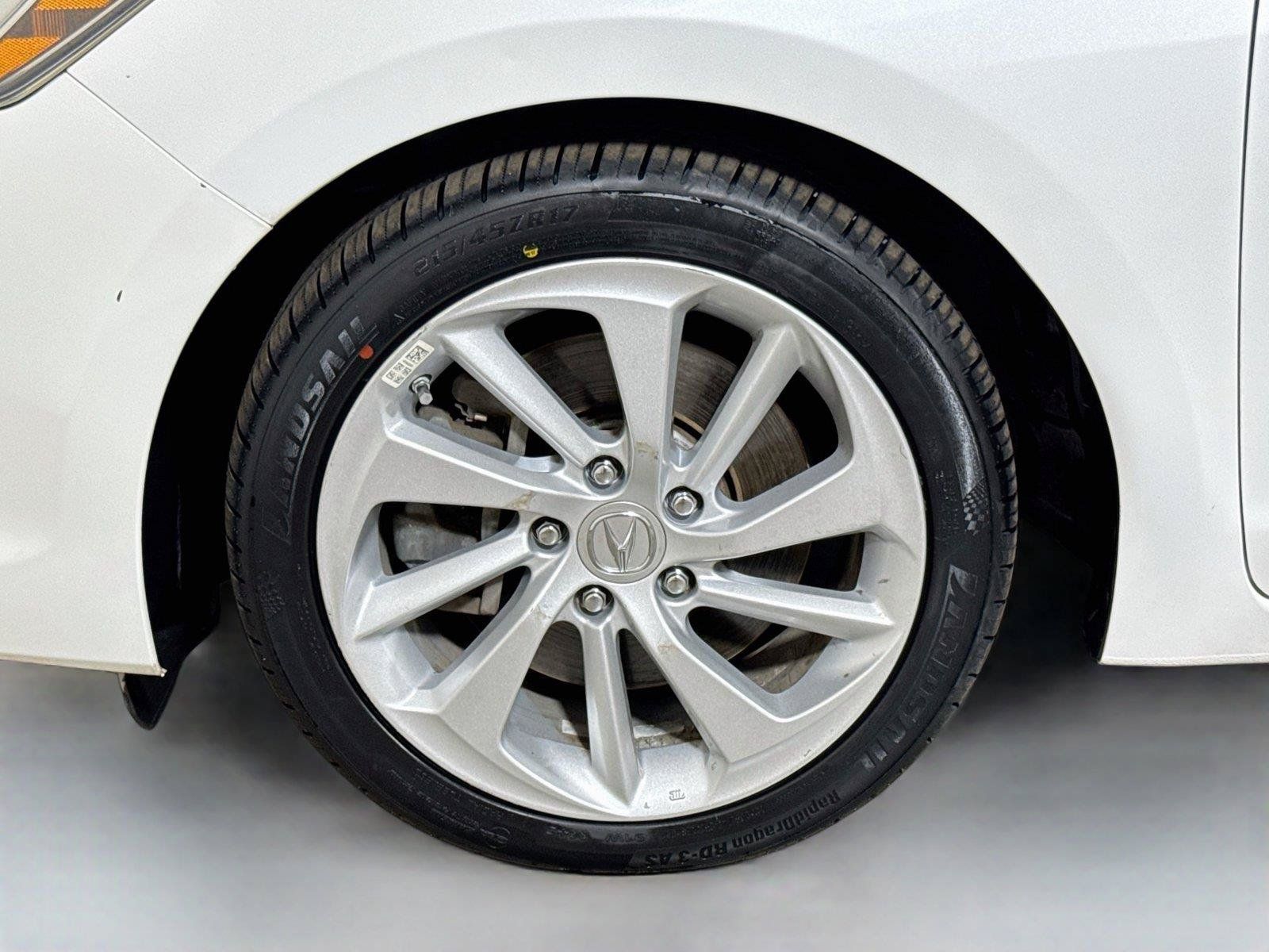 Used 2017 Acura ILX FWD image 30