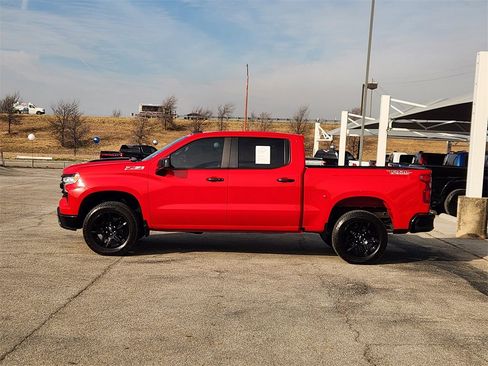 Certified 2024 Chevrolet Silverado 1500 LT Trail Boss w/ Convenience Package II image 4