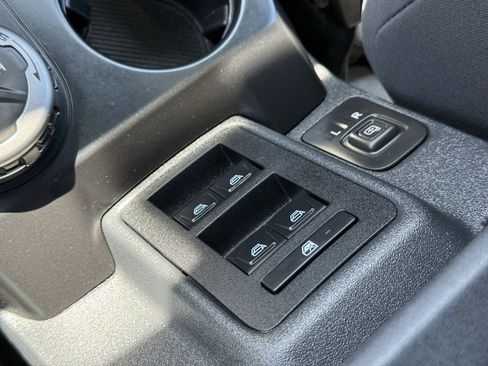 Used 2025 Ford Bronco Big Bend image 25