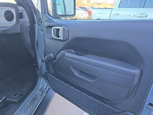 Used 2024 Jeep Wrangler Sport image 79