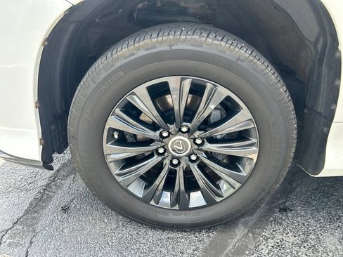 Used 2022 Lexus GX 460 Luxury w/ Sport Design Package AWD/4WD image 30