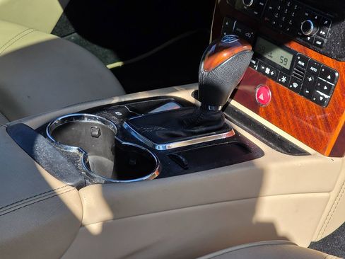 Used 2011 Maserati Quattroporte S image 16