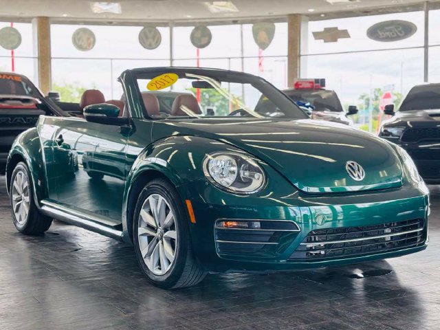 Used 2017 Volkswagen Beetle 1.8T SEL FWD image 4