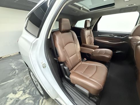 Used 2018 Buick Enclave Avenir w/ Avenir Technology Package AWD/4WD image 25