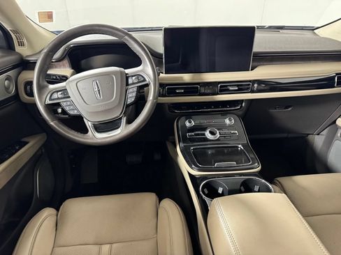 Used 2023 Lincoln Nautilus Reserve w/ Equipment Group 202A AWD/4WD image 14