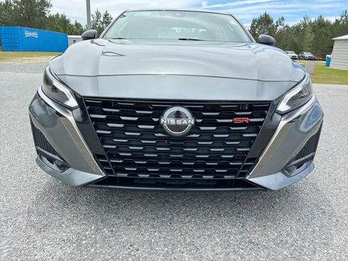 Used 2024 Nissan Altima 2.5 SR w/ SR Premium Package AWD/4WD image 32