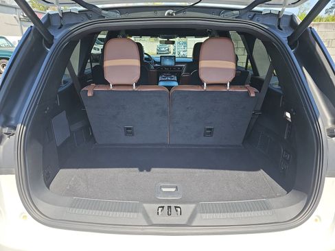 Used 2023 Lincoln Aviator Reserve image 12