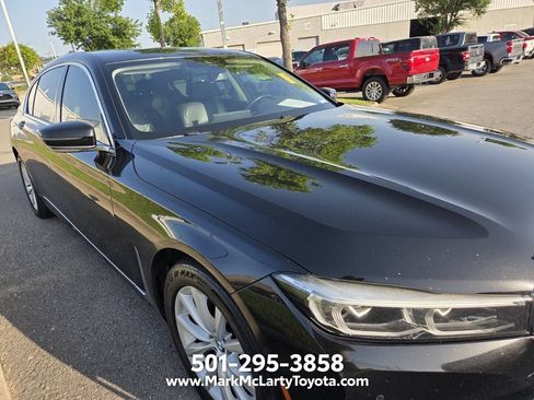 Used 2020 BMW 740i xDrive w/ Cold Weather Package AWD/4WD image 4