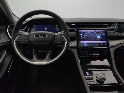 Used 2022 Jeep Grand Cherokee Limited 4xe w/ Luxury Tech Group II image 22