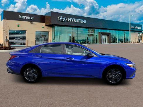 New 2026 Hyundai Elantra Sport image 9