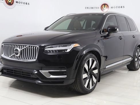 Used 2023 Volvo XC90 T8 Ultimate w/ Protection Package Premier image 5