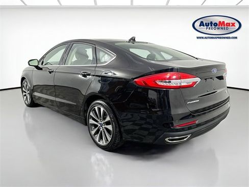 Used 2019 Ford Fusion SE image 6