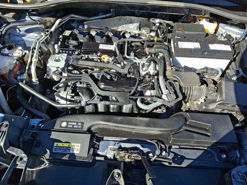 Used 2022 Toyota Corolla Cross L image 35