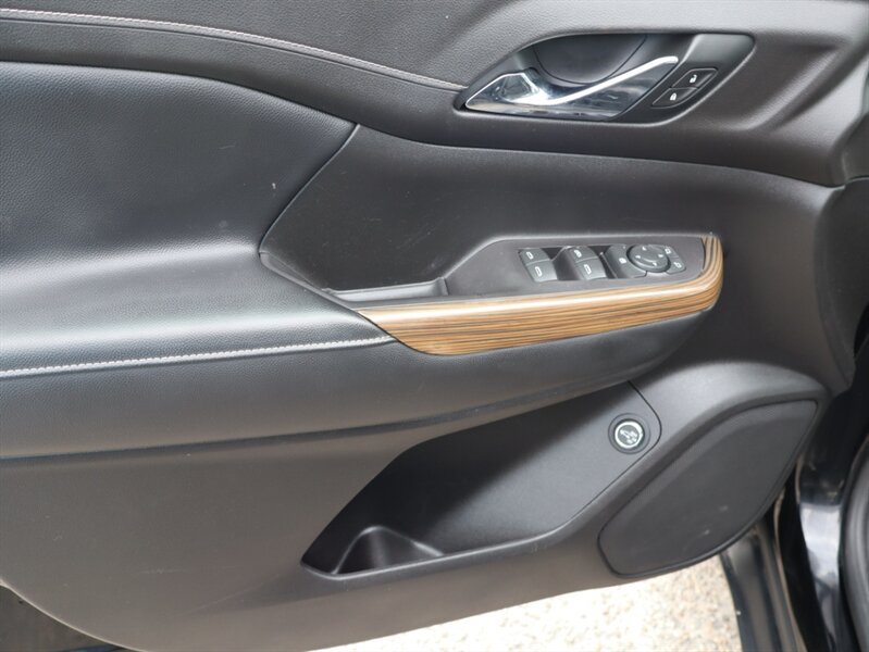 Used 2019 GMC Acadia SLE w/ Driver Alert Package I FWD image 18