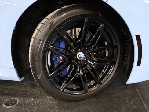 Used 2023 BMW M2 w/ Lighting Package image 10