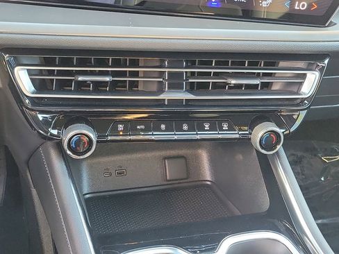 Used 2024 Chevrolet Traverse LS w/ Midnight/Sport Edition image 11