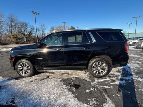 Used 2023 Chevrolet Tahoe LT w/ LT Signature Plus Package image 3