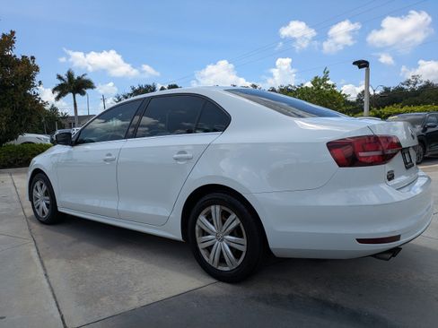 Used 2017 Volkswagen Jetta S FWD image 4