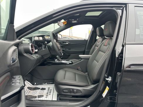 New 2026 Chevrolet Trax RS w/ Sunroof Package image 8