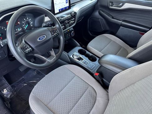 Used 2022 Ford Escape SE FWD image 4