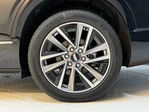 New 2026 Cadillac Vistiq Sport image 12