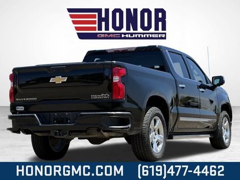 Used 2022 Chevrolet Silverado 1500 High Country image 3