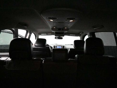 Used 2015 Nissan Armada SL AWD/4WD image 37