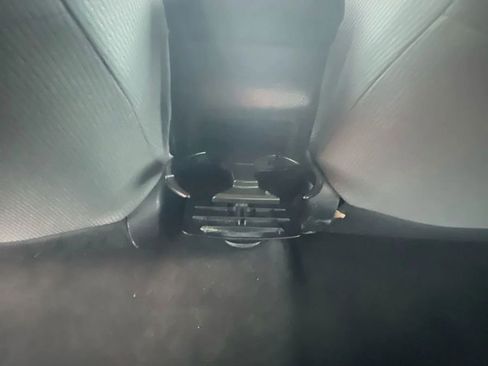 Used 2014 Toyota Corolla L image 30