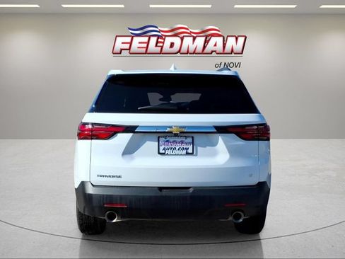Used 2023 Chevrolet Traverse LT FWD image 6