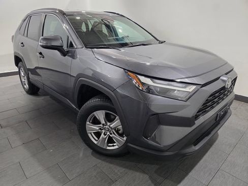 Used 2025 Toyota RAV4 XLE AWD/4WD image 7