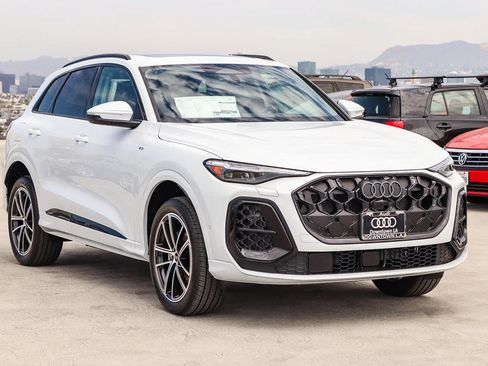 New 2026 Audi Q5 Premium AWD/4WD image 3