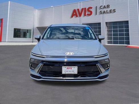 Used 2025 Hyundai Sonata SEL FWD image 2