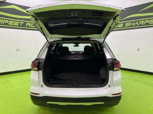 Used 2022 Chevrolet Equinox LT FWD image 9