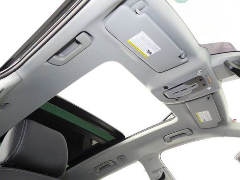 Used 2023 Audi Q5 2.0T Premium w/ Convenience Package image 18