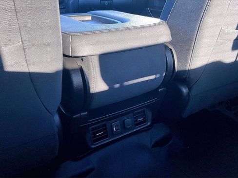 Used 2021 Chevrolet Silverado 1500 RST w/ Z71 Off-Road Package image 34