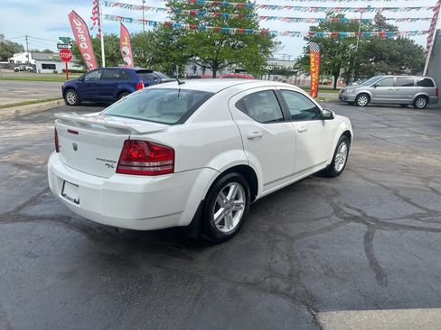 Used 2010 Dodge Avenger R/T FWD image 8